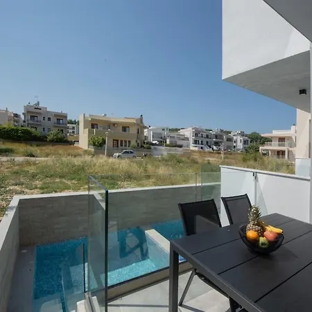 Santa Marina Luxury #1 With Pool Apartmán Asgourou