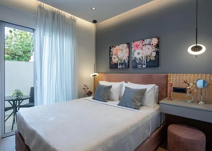 Santa Marina Luxury #1 With Pool *