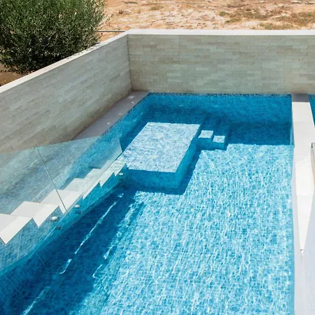 Santa Marina Luxury #1 With Pool * Asgourou